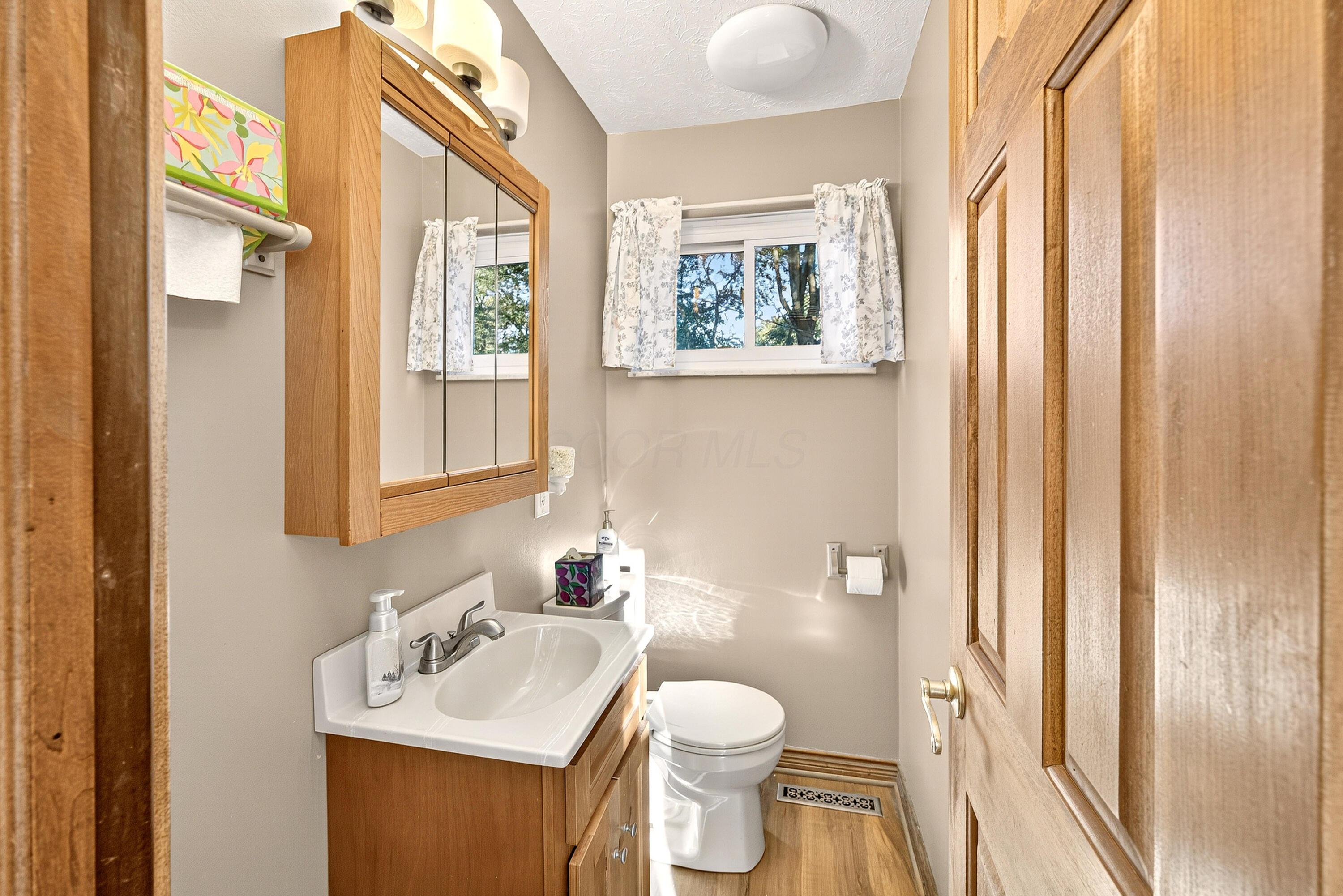 2900 Ronda Road Columbus, OH 43232 - Photo 15 of 44 Main Floor Half Bath