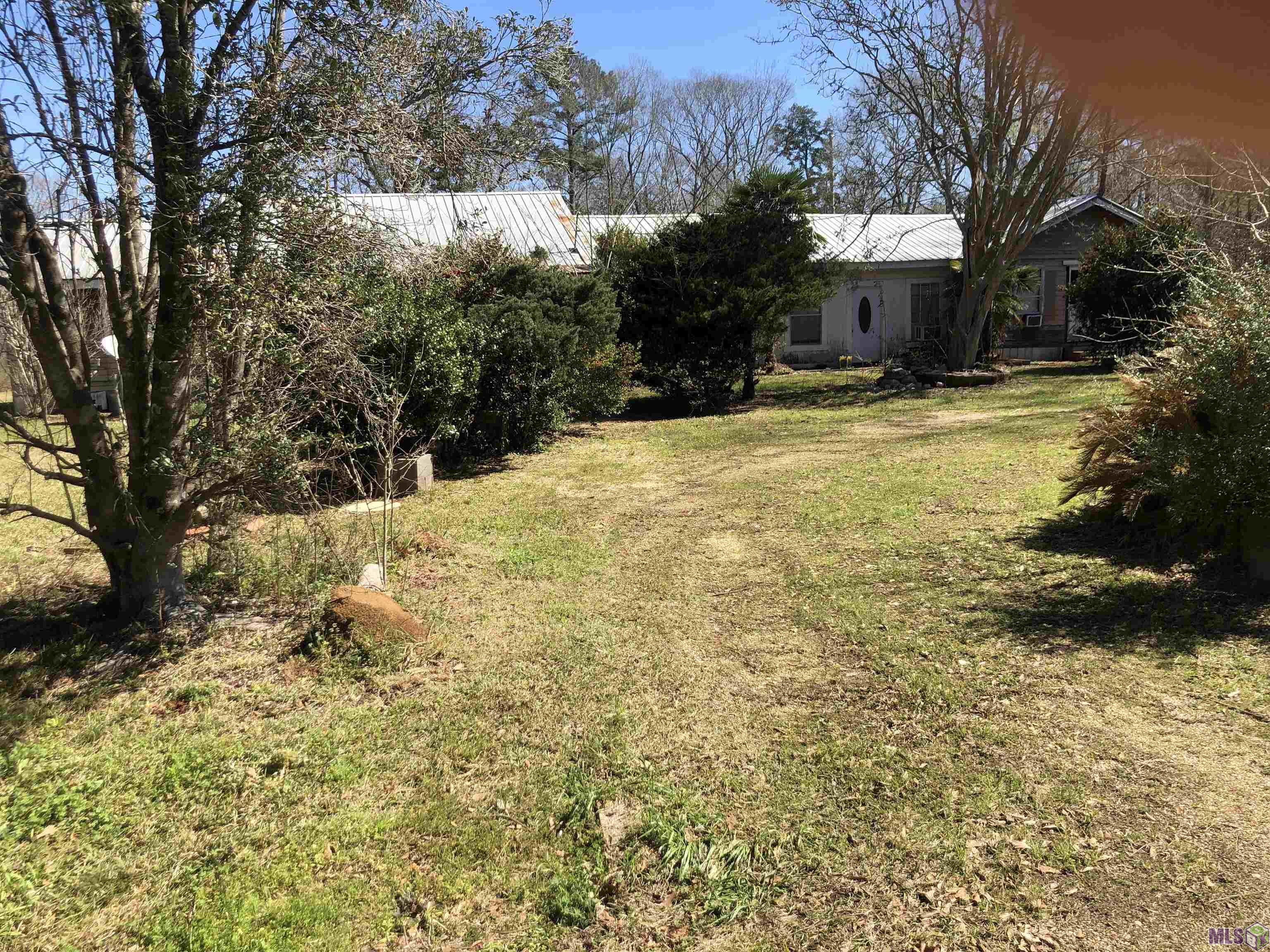 2713 La Highway Clinton, LA 70722 - Photo 2 of 16 Front View 2