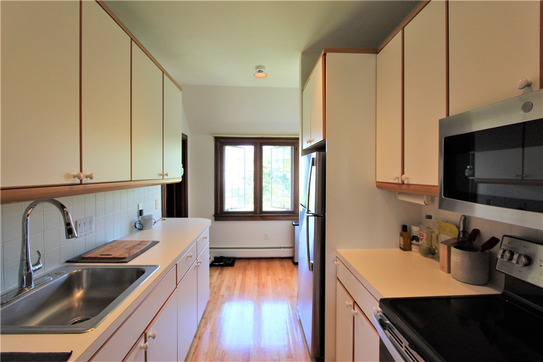 61 Ledge Road, Unit J Newport, RI 02840 - Photo 12 of 36