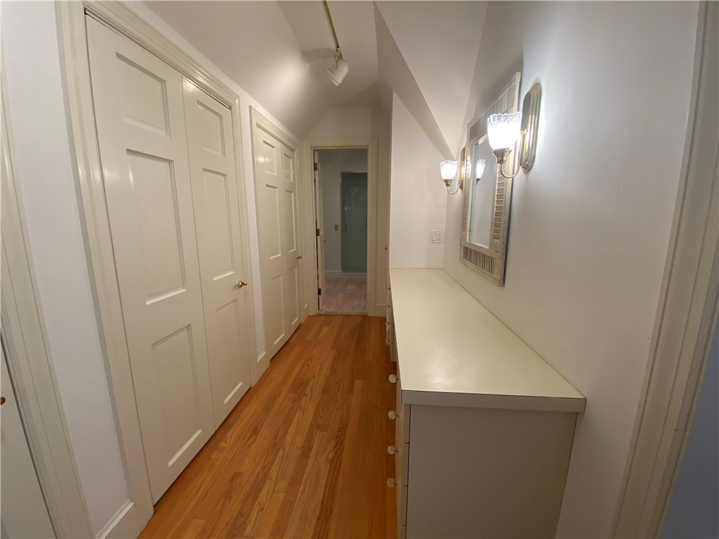 61 Ledge Road, Unit J Newport, RI 02840 - Photo 19 of 36