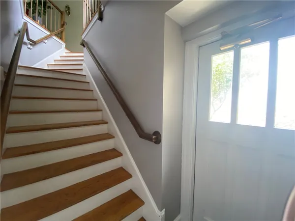 $4,800 | 61 Ledge Road, Unit J, Newport, RI 02840