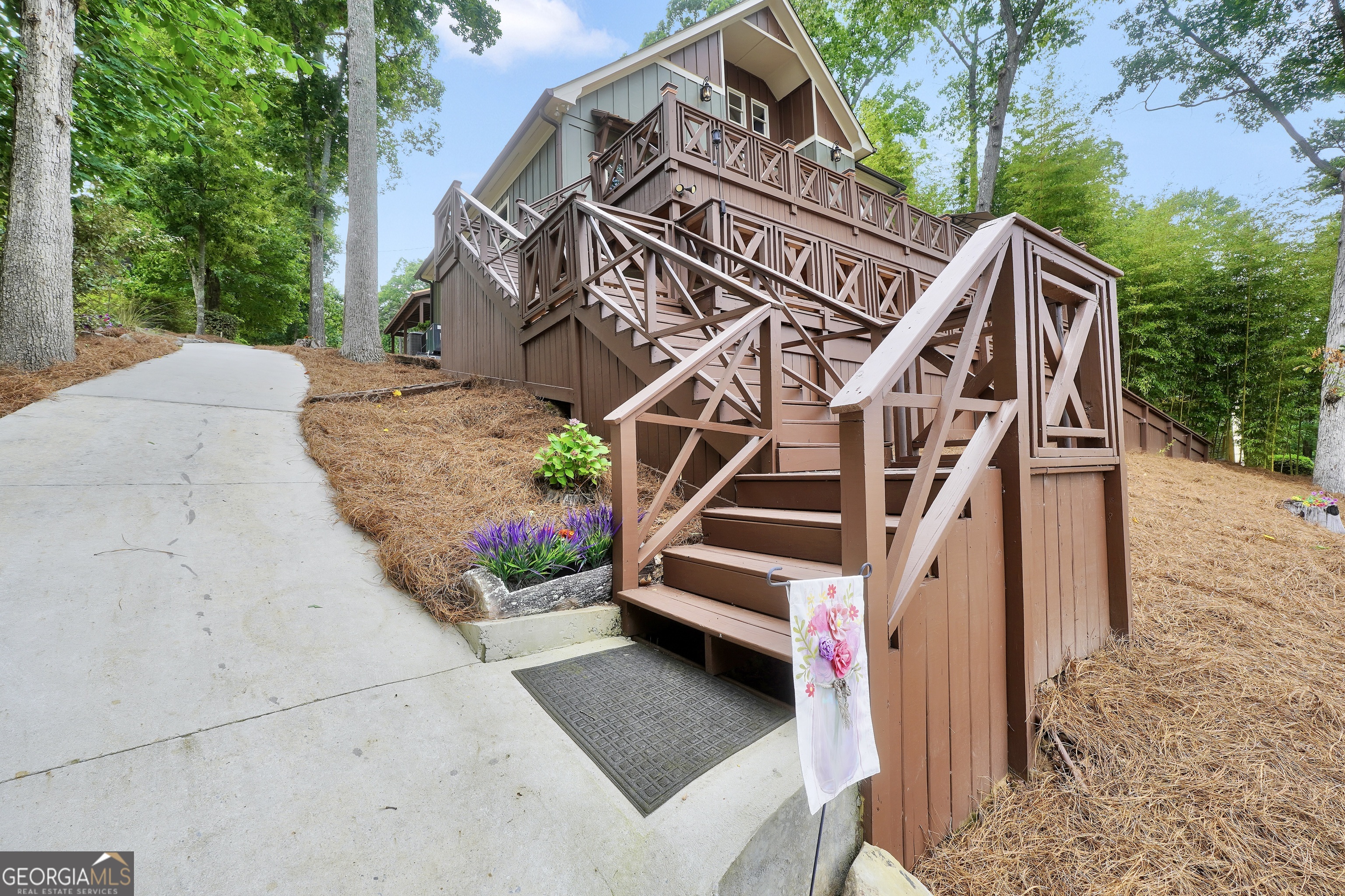298 Roberts Point Road Jackson, GA 30233 - Photo 15 of 84