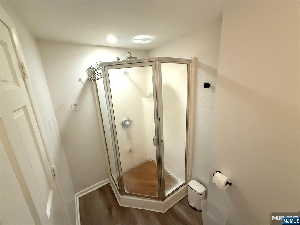 80 Prospect Street Midland Park, NJ 07432 - Photo 16 of 27