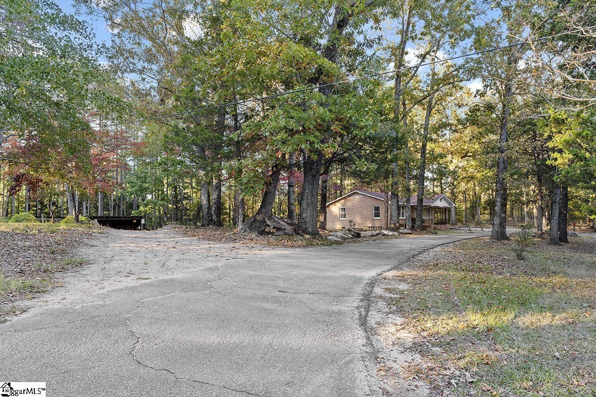 1787 Bull Hill Road Gray Court, SC 29645 - Photo 3 of 16 Gallery Image 3