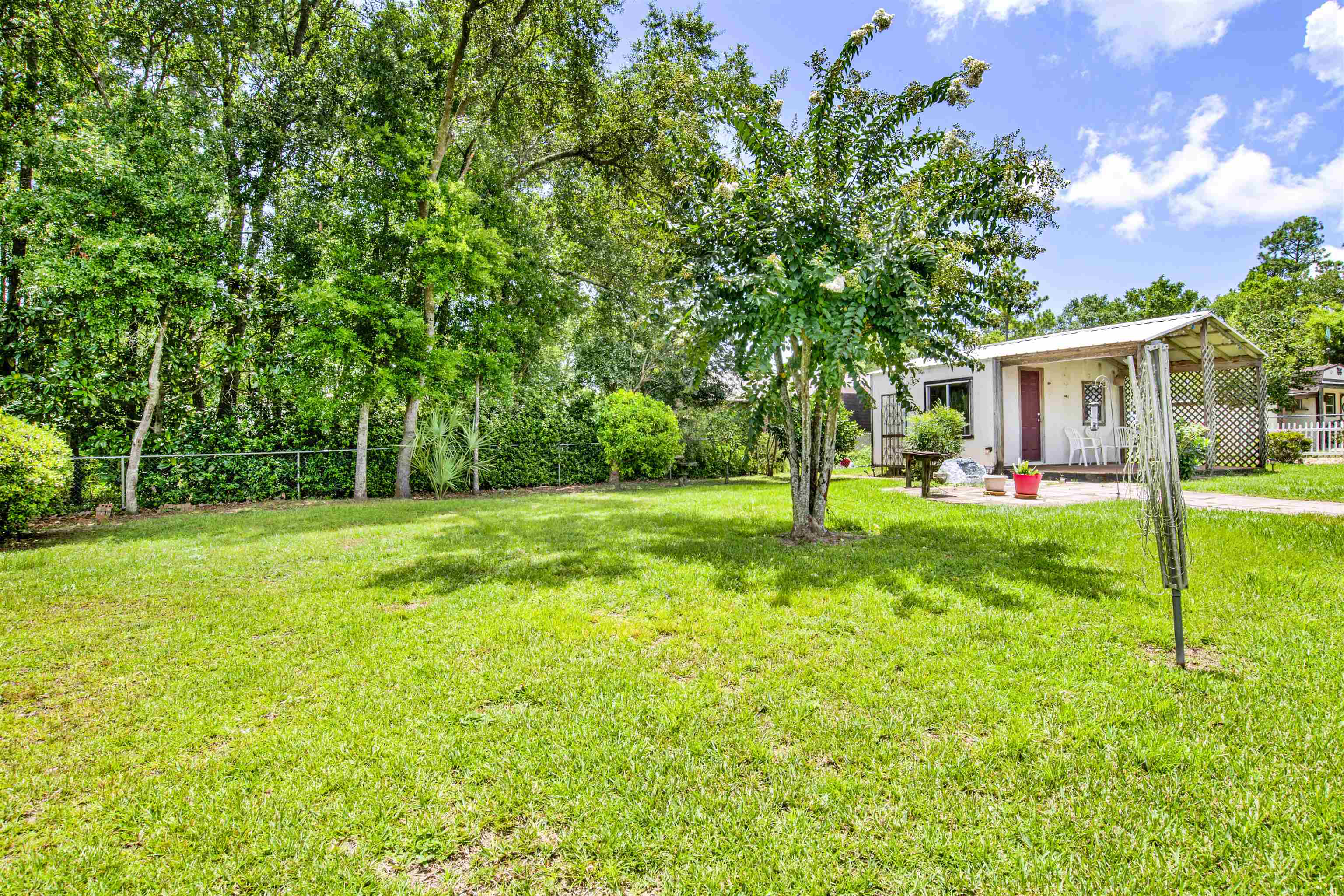 2572 Manuel Drive Lillian, AL 36549 - Photo 29 of 40 Yard