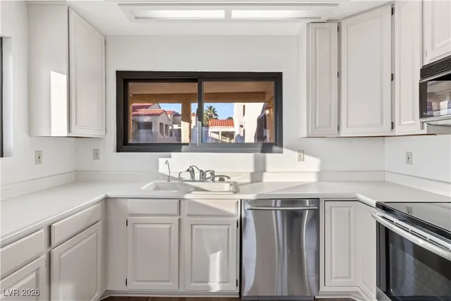 $214,900 | 3883 Desert Marina Drive, Unit 246, Laughlin, NV 89029