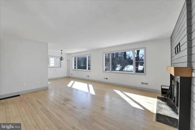 $315,000 | 109 East Pine Street, Ephrata, PA 17522