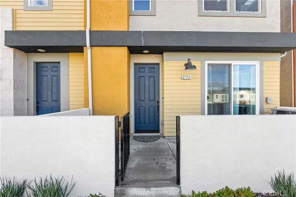 $4,495 | 27113 Vly Oak Place, Valencia, CA 91381