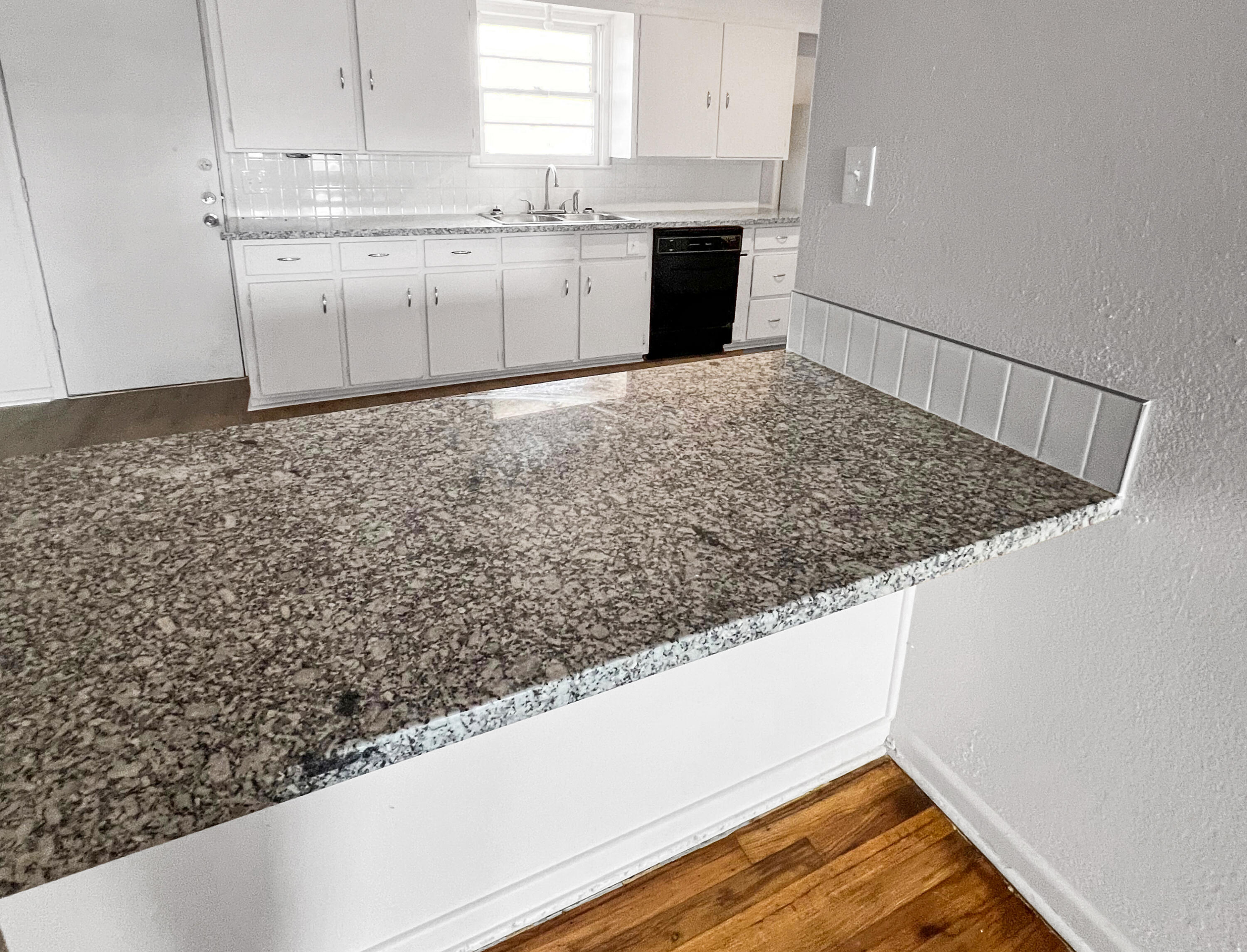 5607 43rd Street Lubbock, TX 79414 - Photo 7 of 10 43-e