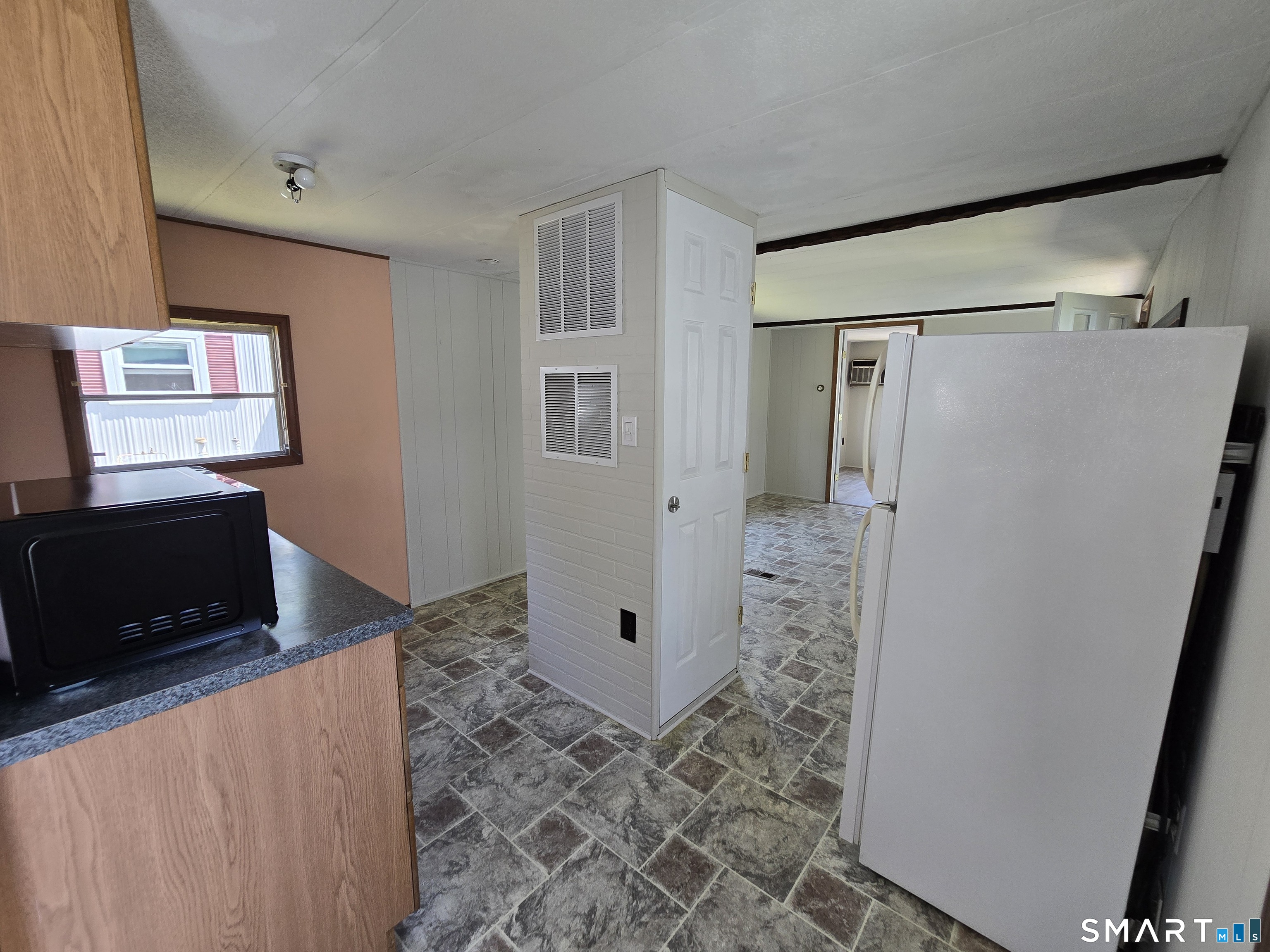 3 Sunny Acres Wallingford, CT 06492 - Photo 12 of 23