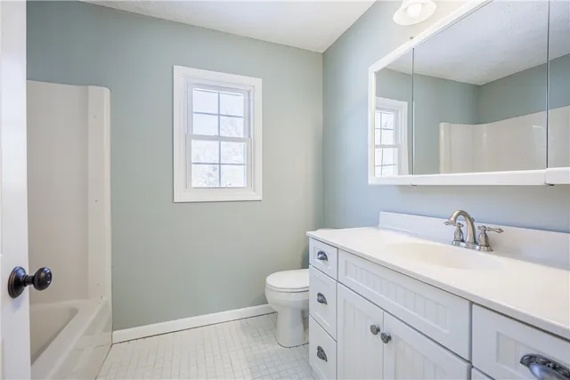 $279,900 | 20 Ashwood Knoll, Chili, NY 14624