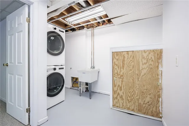 $279,900 | 20 Ashwood Knoll, Chili, NY 14624