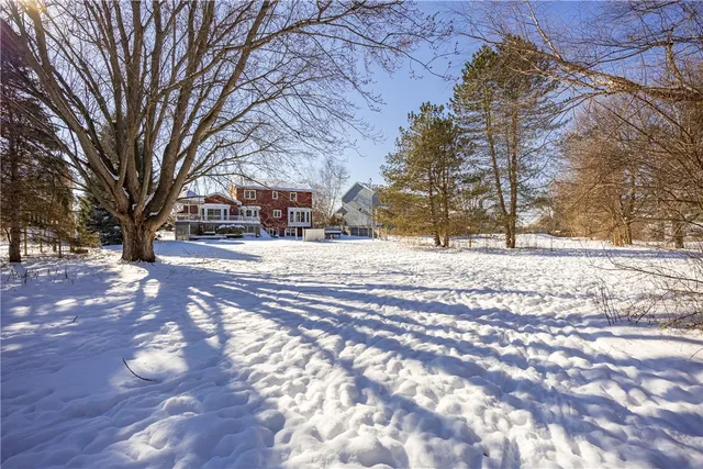 $279,900 | 20 Ashwood Knoll, Chili, NY 14624