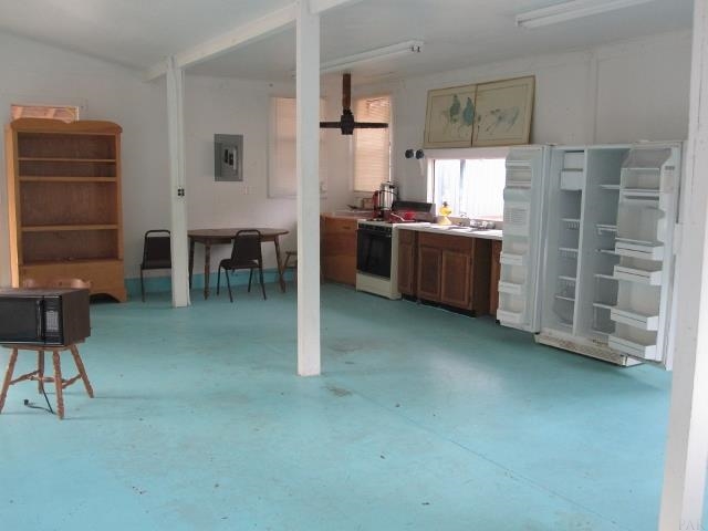 4128 Pate Pond Road Vernon, FL 32462 - Photo 14 of 21 Inside of party house