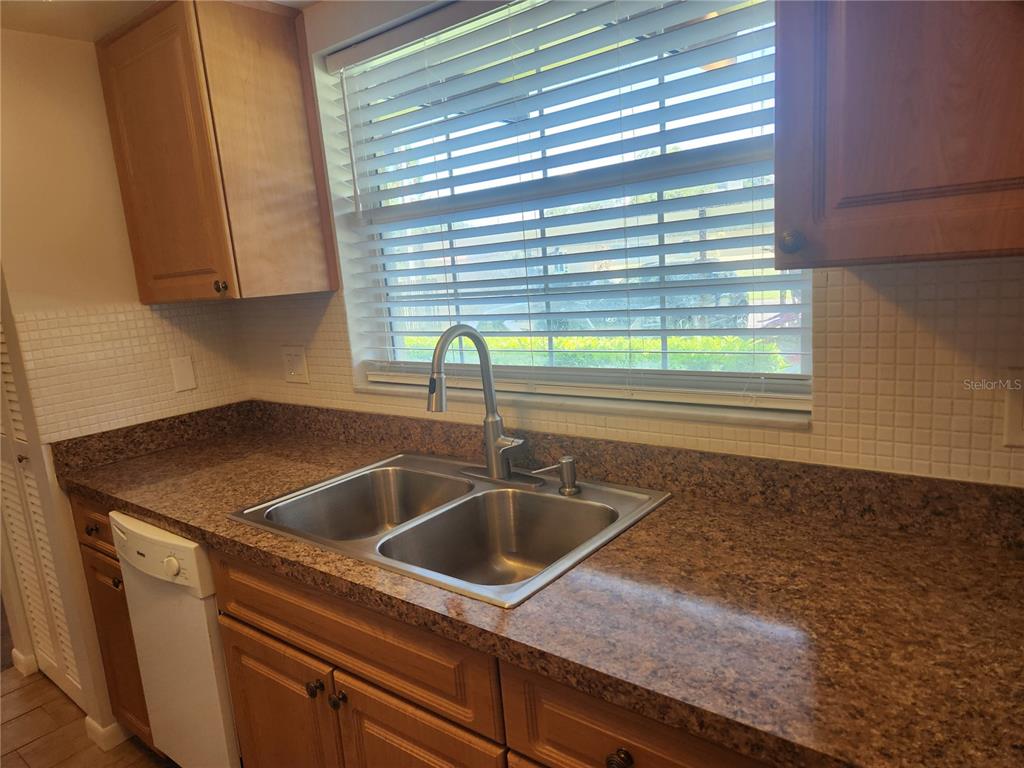 1701 Pinehurst Road, Unit 34D Dunedin, FL 34698 - Photo 8 of 19