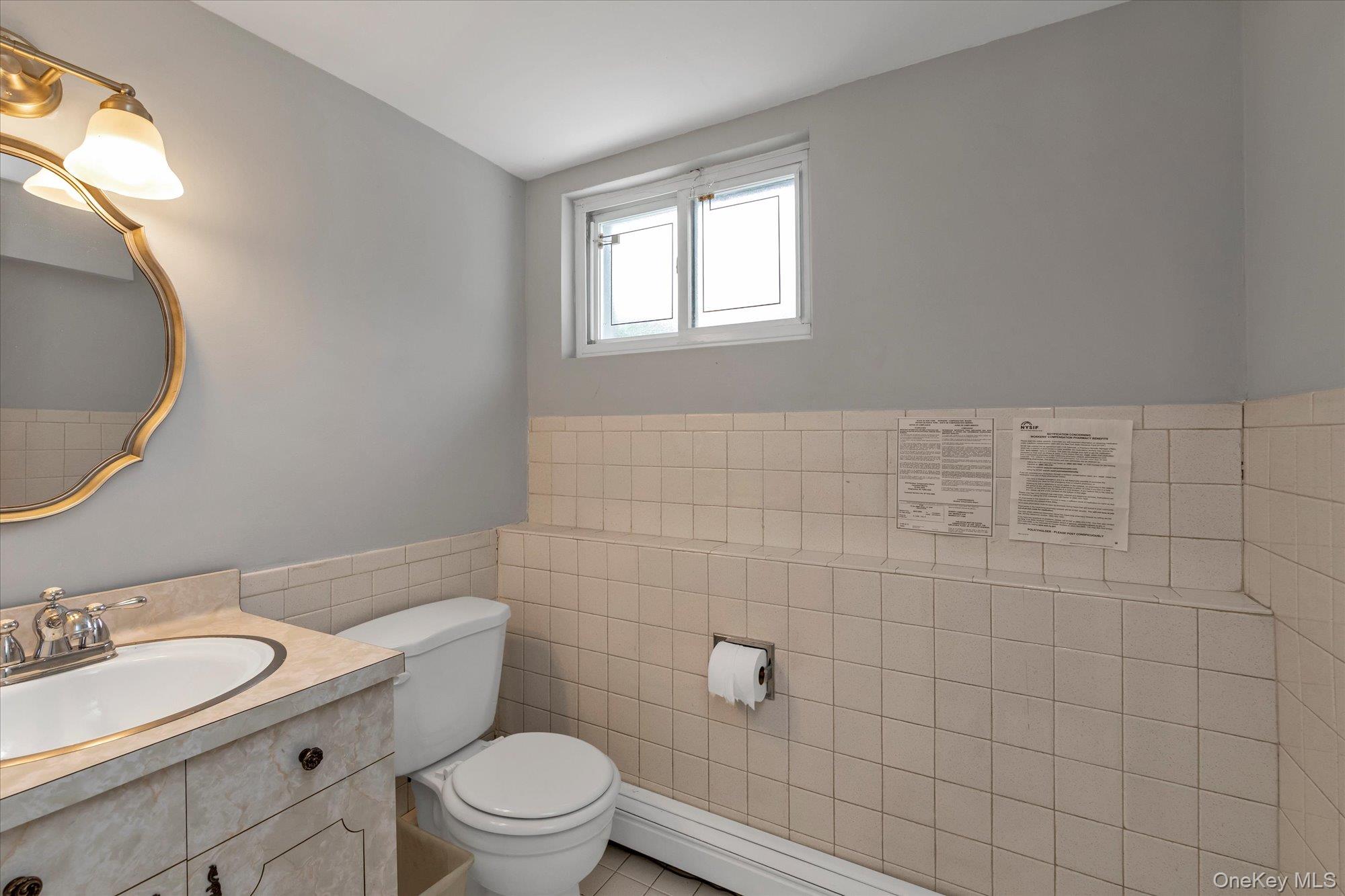 2461 Merrick Avenue Merrick, NY 11566 - Photo 27 of 30