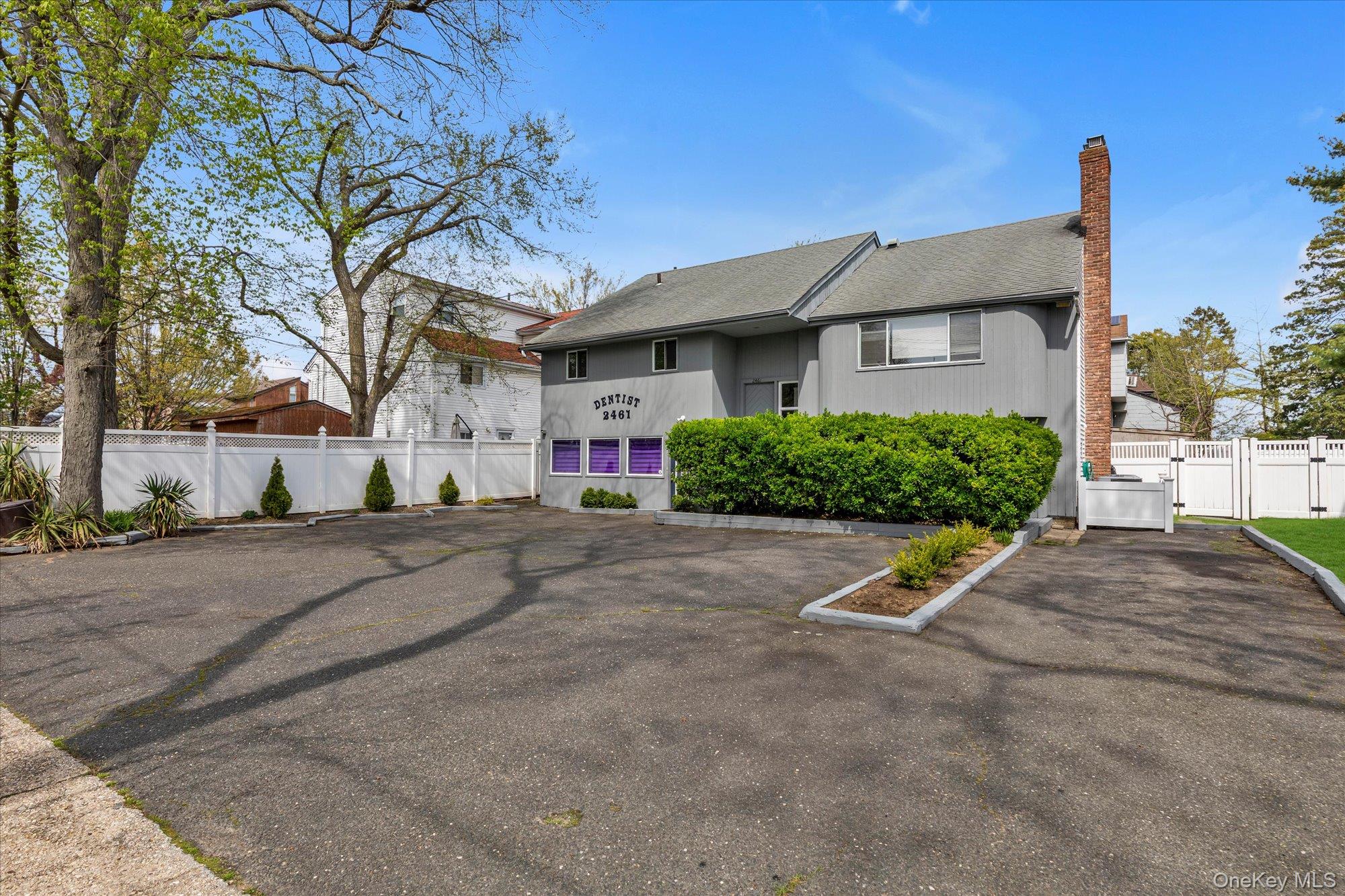2461 Merrick Avenue Merrick, NY 11566 - Photo 29 of 30