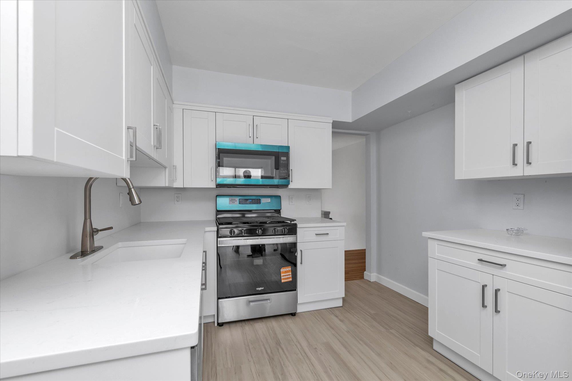 2461 Merrick Avenue Merrick, NY 11566 - Photo 7 of 30