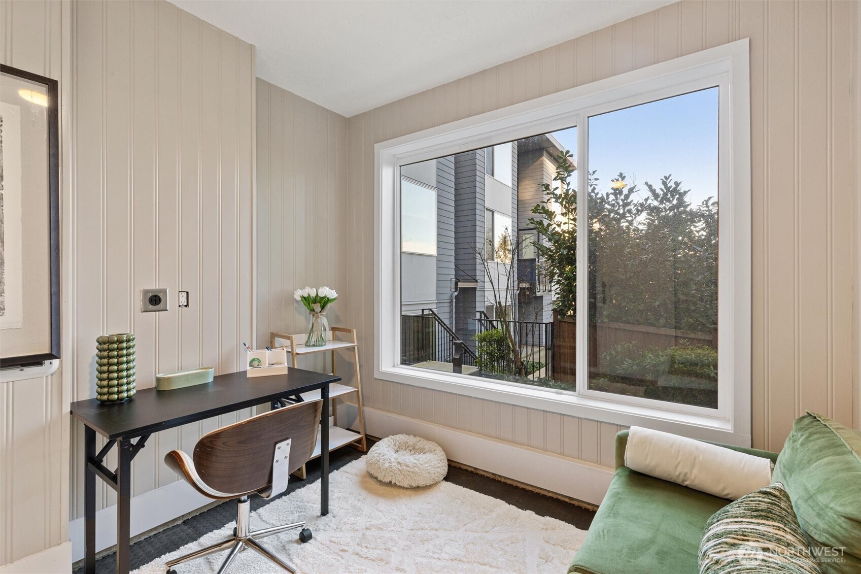 2126 North 147th Street, Unit D Shoreline, WA 98133 - Photo 4 of 35