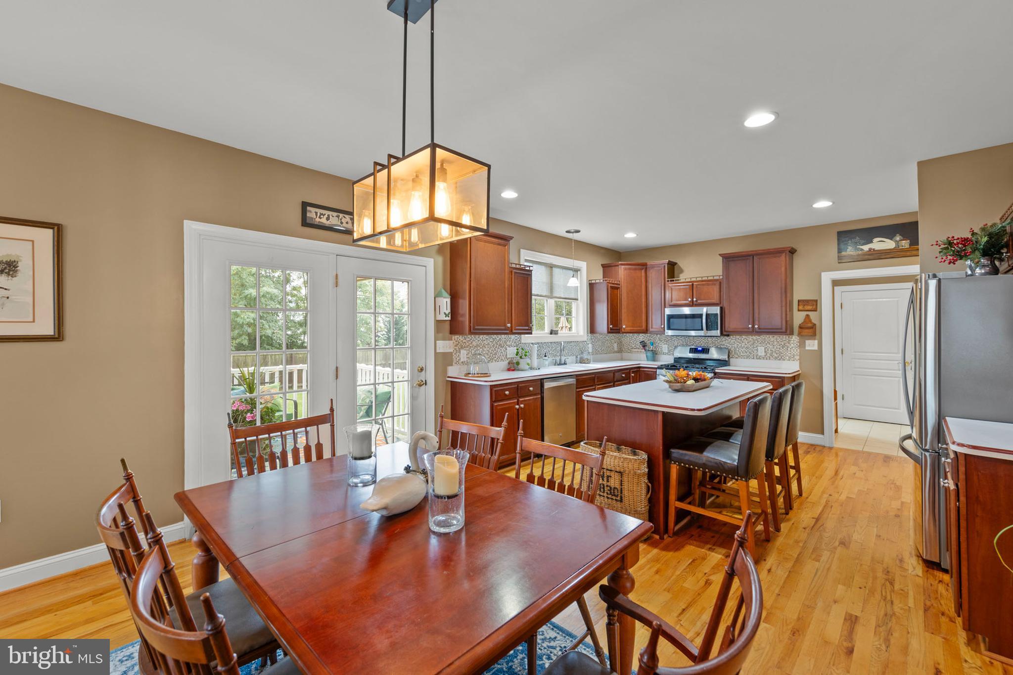 117 Cool Spring Drive Stephens City, VA 22655 - Photo 3 of 60 Kitchen table space