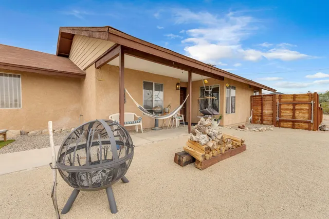 $274,499 | 7412 Maude Adams Avenue, Twentynine Palms, CA 92277