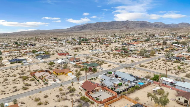 $274,499 | 7412 Maude Adams Avenue, Twentynine Palms, CA 92277