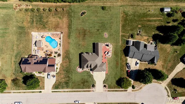 $369,900 | 9205 Ebbie Drive, Brighton, IL 62012