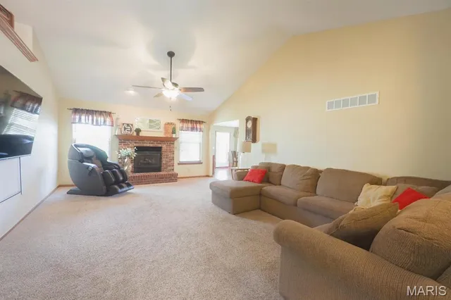 $369,900 | 9205 Ebbie Drive, Brighton, IL 62012