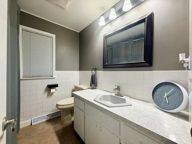 $344,900 | 208 Northwest 3rd Street, Forest Lake, MN 55025