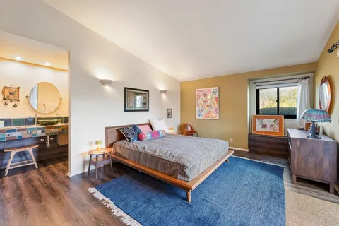 $1,095,000 | 555 Camino De La Aldea, Santa Barbara, CA 93111