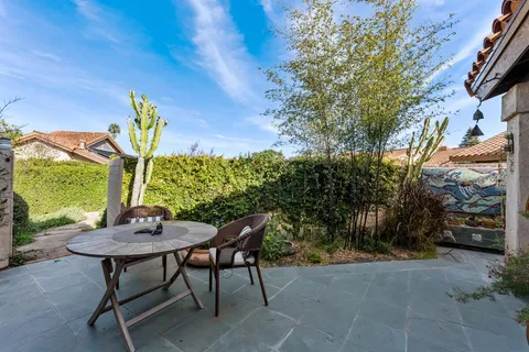 $1,095,000 | 555 Camino De La Aldea, Santa Barbara, CA 93111