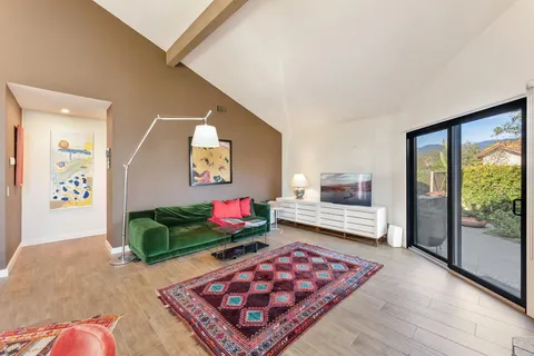 $1,095,000 | 555 Camino De La Aldea, Santa Barbara, CA 93111