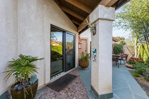 $1,095,000 | 555 Camino De La Aldea, Santa Barbara, CA 93111