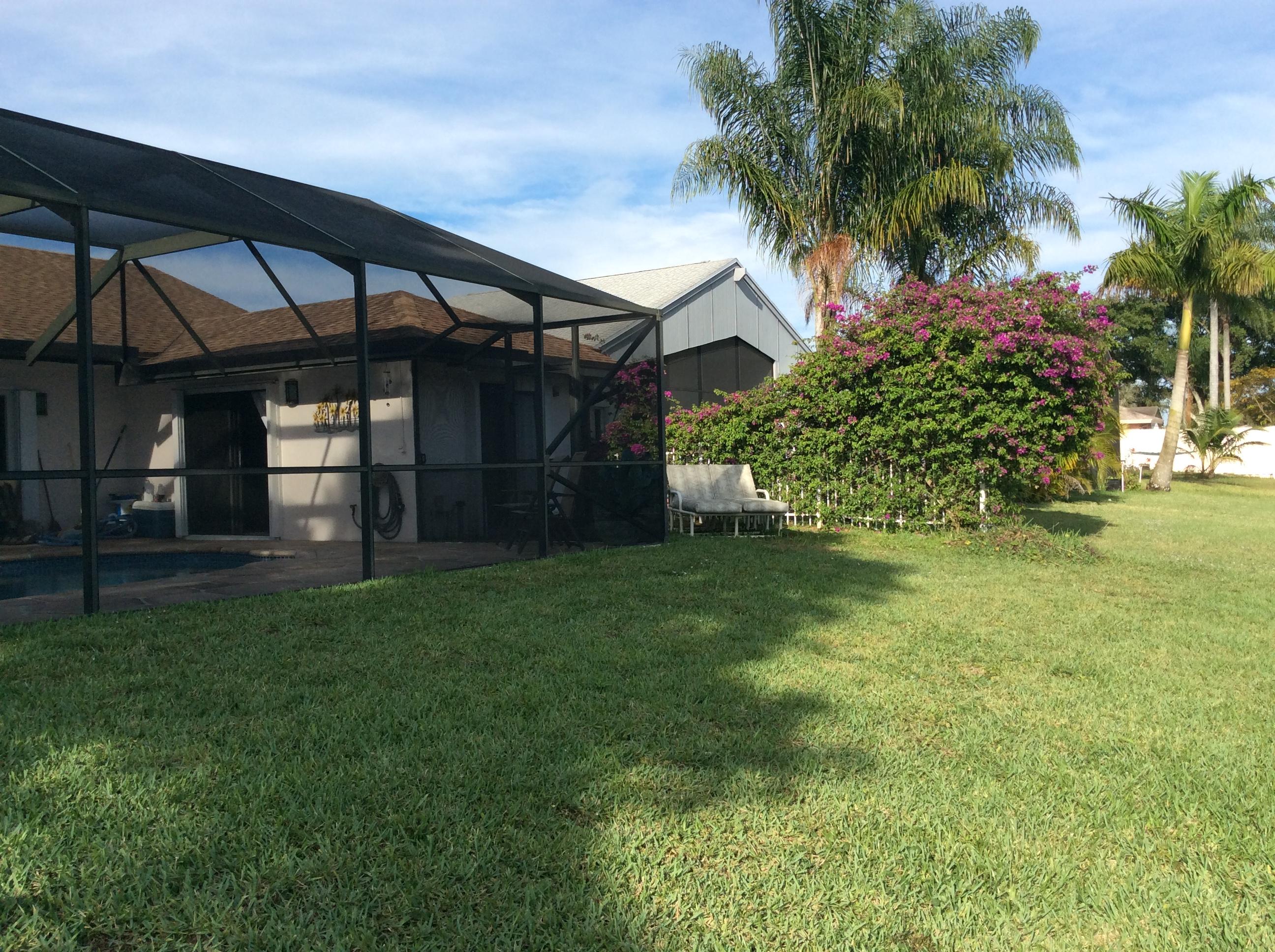 11584 Quiet Waters Lane Boca Raton, FL 33428 - Photo 27 of 31 side yard