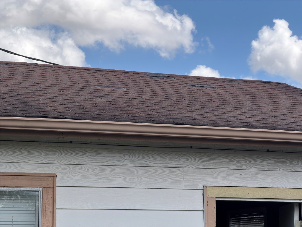 619 Burke Road Pasadena, TX 77506 - Photo 21 of 23 ROOF OF SEPARATE BUILDING