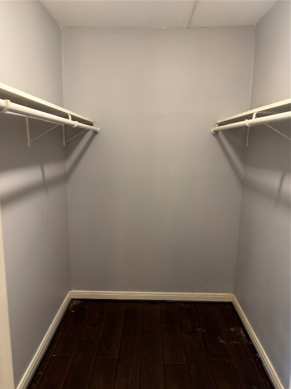619 Burke Road Pasadena, TX 77506 - Photo 5 of 23 PRIMARY CLOSET