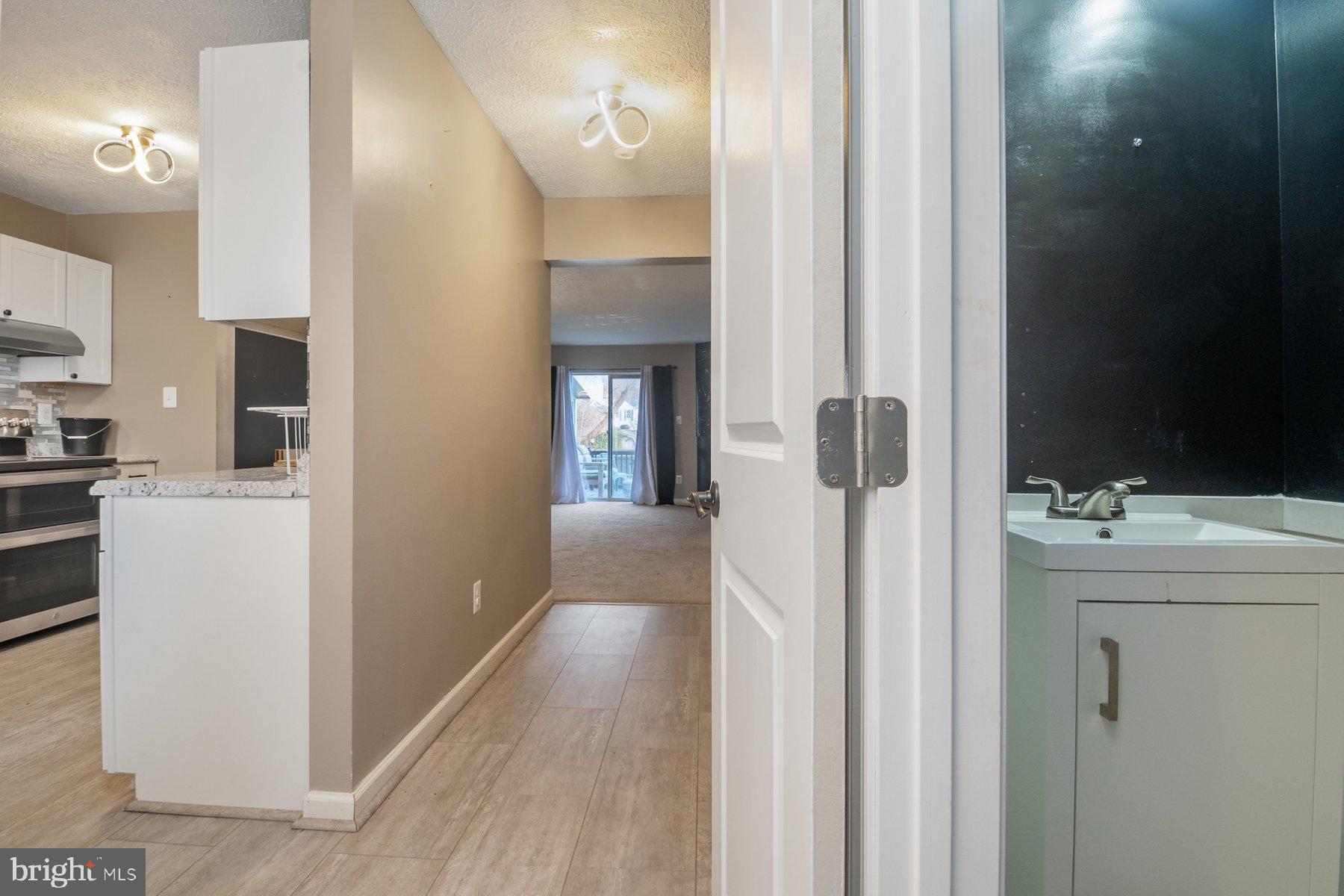 3902 Hunt Harbor Road Middle River, MD 21220 - Photo 2 of 25