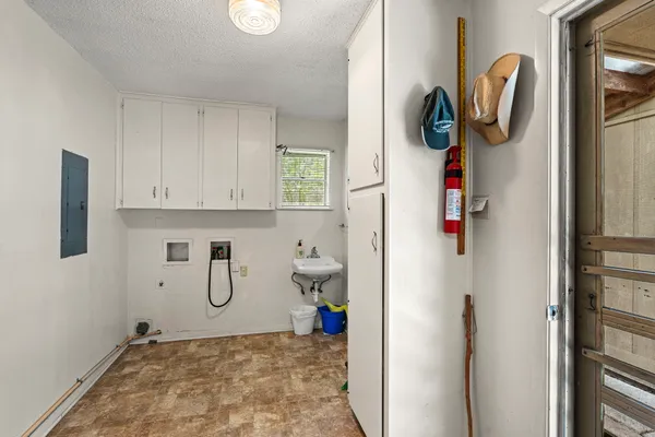 $1,695,000 | 3511 Wyldwood Road, Austin, TX 78739