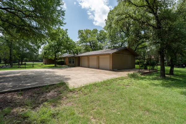 $1,695,000 | 3511 Wyldwood Road, Austin, TX 78739