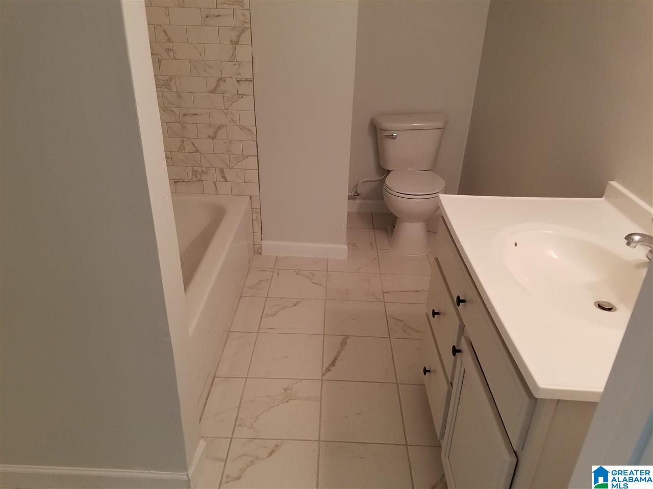 302 6th Avenue East Oneonta, AL 35121 - Photo 8 of 14