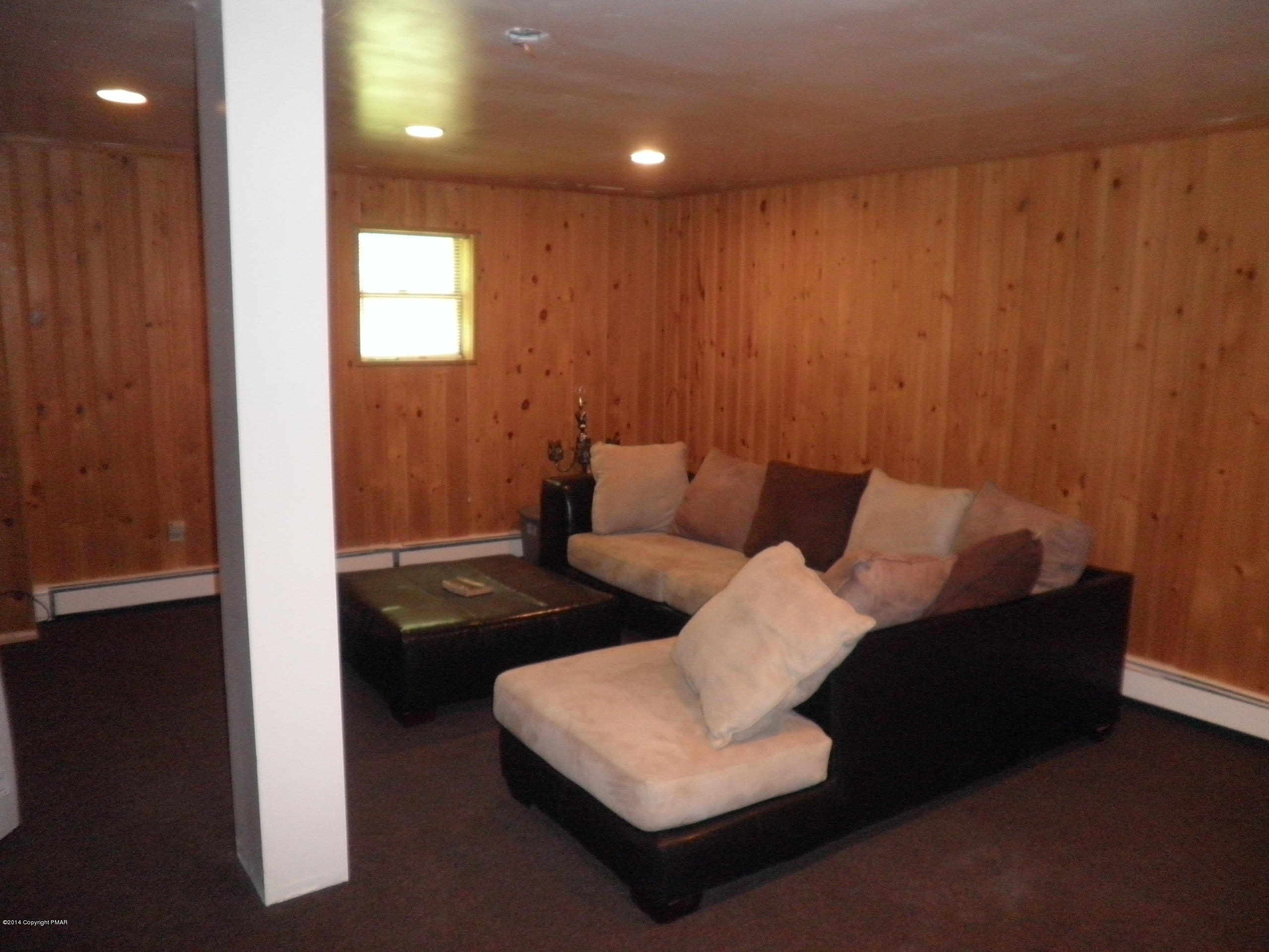 84 West Chipmunk Road Bushkill, PA 18324 - Photo 16 of 26 family room