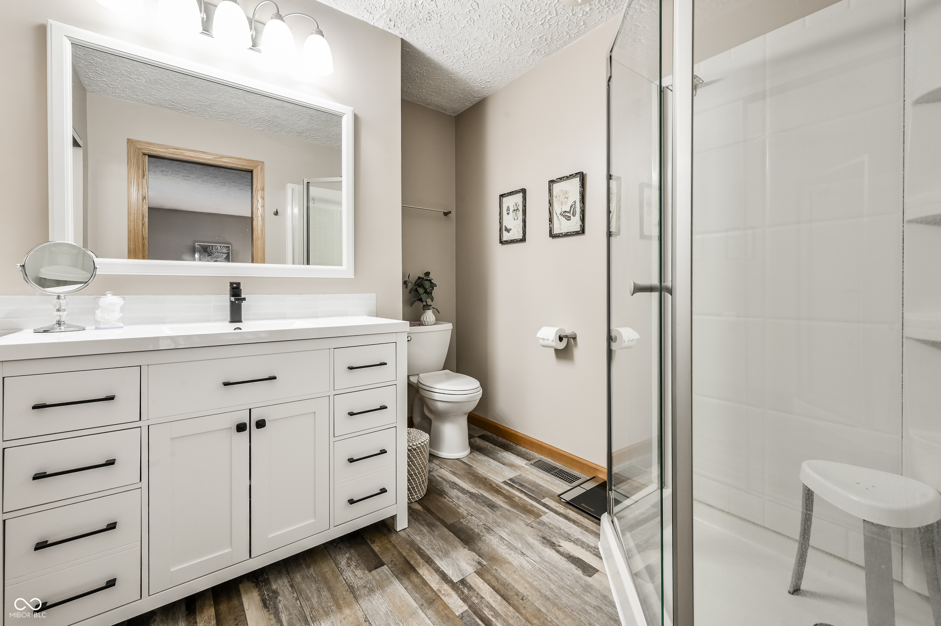 625 Valley Way Road Greenwood, IN 46142 - Photo 20 of 29 Gallery Image 20