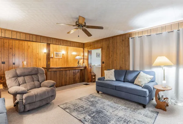 $124,900 | 321 East Chestnut Street, Boonville, IN 47601