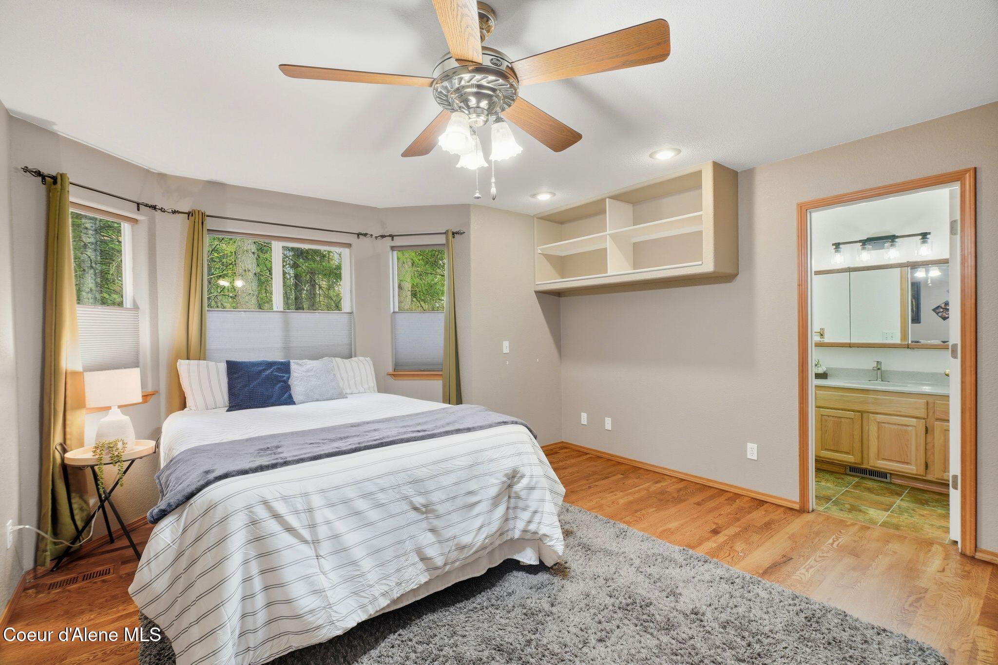 5100 West Golden Avenue Rathdrum, ID 83858 - Photo 14 of 34 Primary bedroom suite