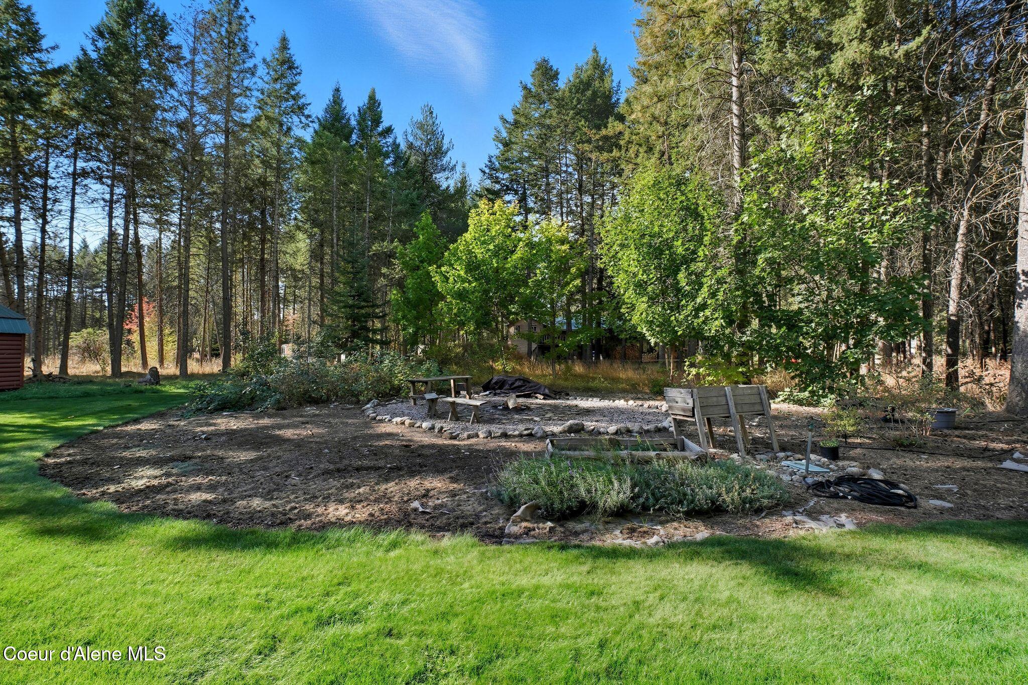 5100 West Golden Avenue Rathdrum, ID 83858 - Photo 27 of 34 Fire pit