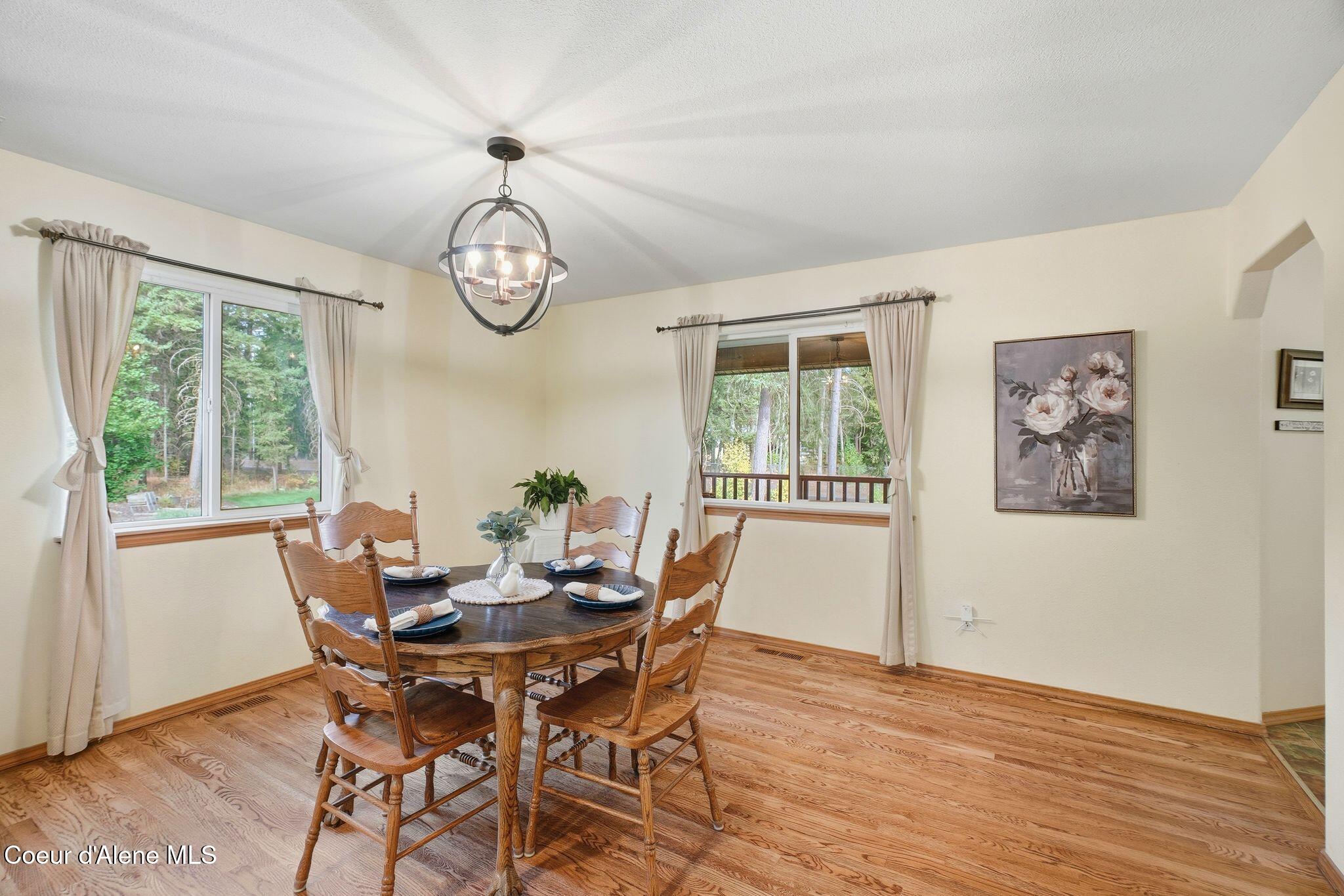 5100 West Golden Avenue Rathdrum, ID 83858 - Photo 8 of 34 Dining Room
