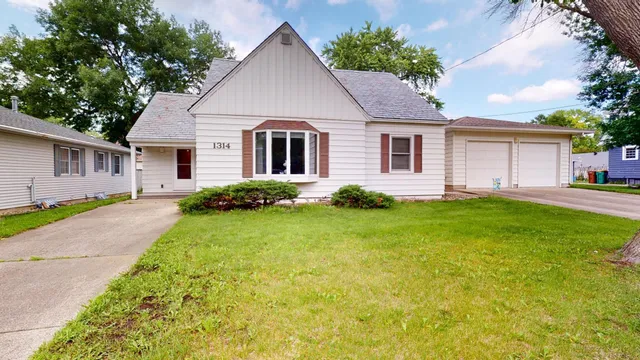 $199,900 | 1314 Dunham Street, Albert Lea, MN 56007