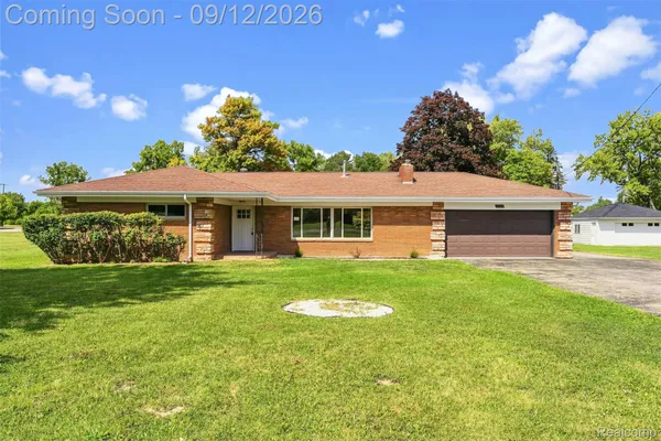 $259,900 | 4099 East Atherton Road, Burton, MI 48519