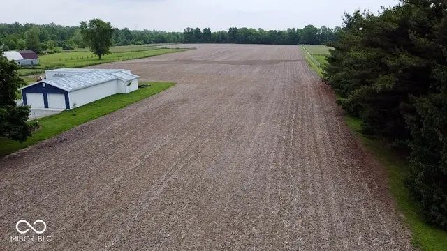 $220,000 | 8202 South 300 East, Markleville, IN 46056