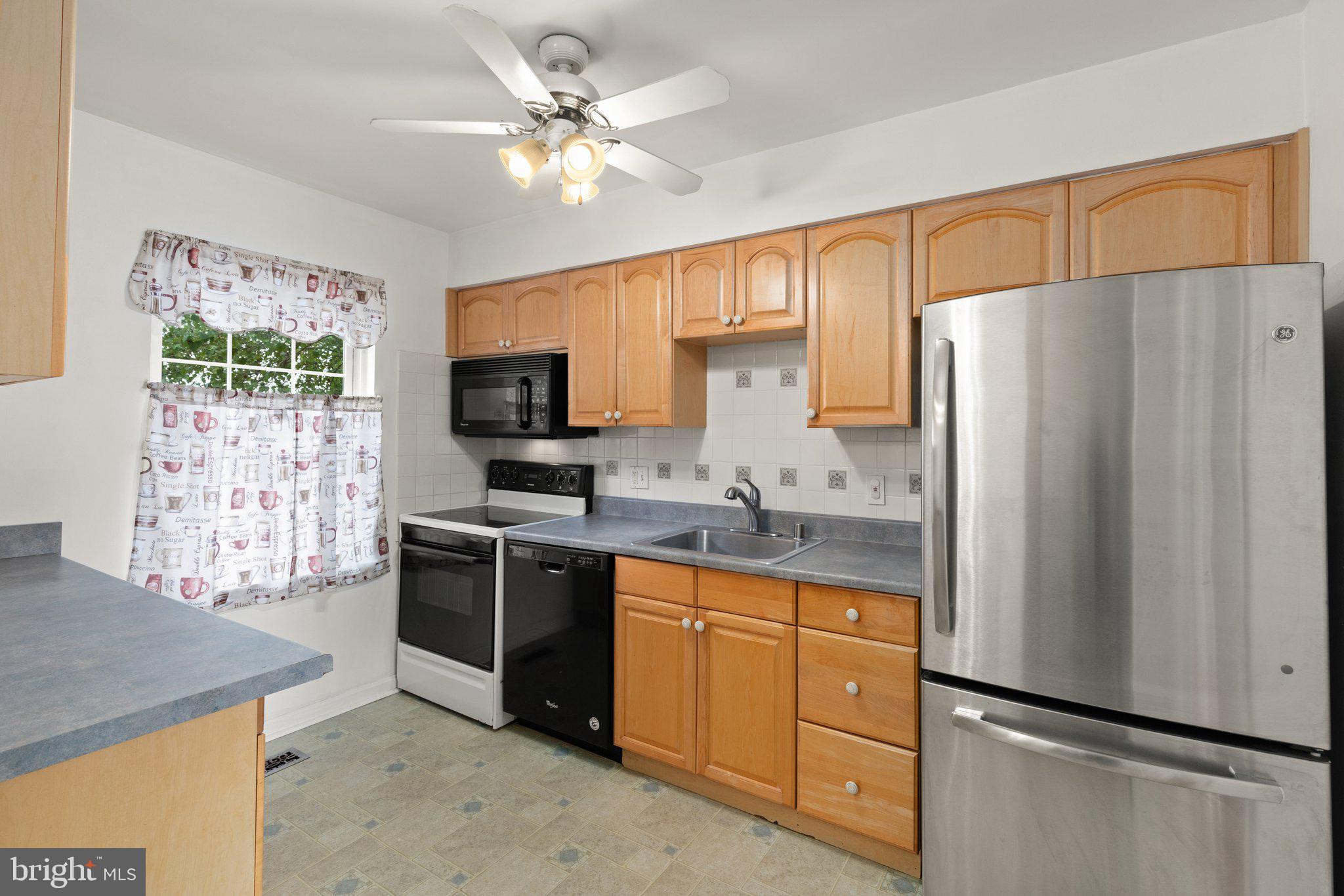 13 Cartwright Court Rosedale, MD 21237 - Photo 3 of 20 Gallery Image 3
